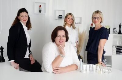 Labosphère vous propose un agréable voyage sensoriel au travers de formules cosmétiques green créées sur mesure.