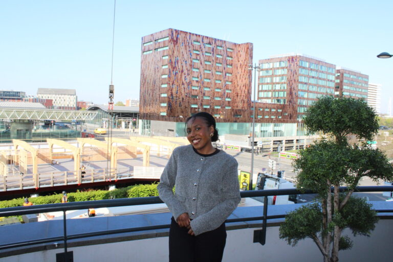 Bienvenue Solène Doumou, notre nouvelle alternante community management