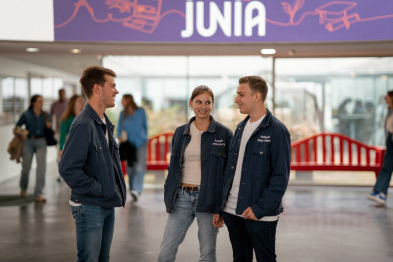 Génération start-up : à JUNIA, entreprendre avec sens