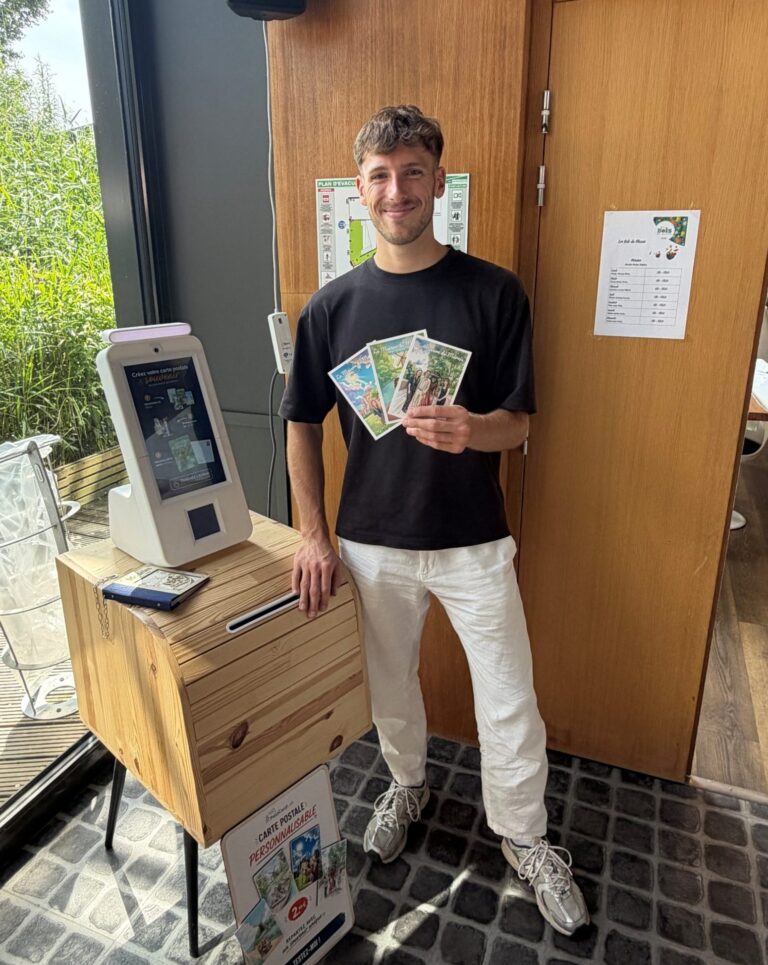 PostCardLab réinvente la carte postale grâce à l&rsquo;intelligence artificielle